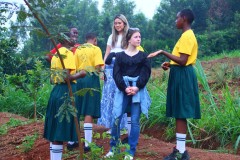 Pic-100-Tangen-RCCS-Students-Chatting